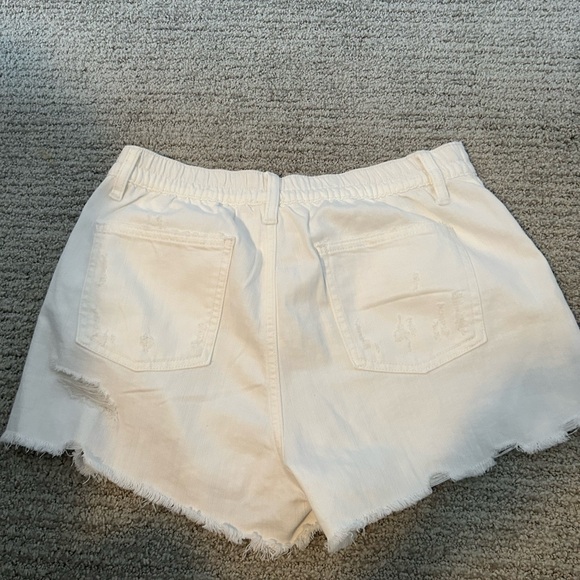 Aerie White shorts NWT - Picture 2 of 3